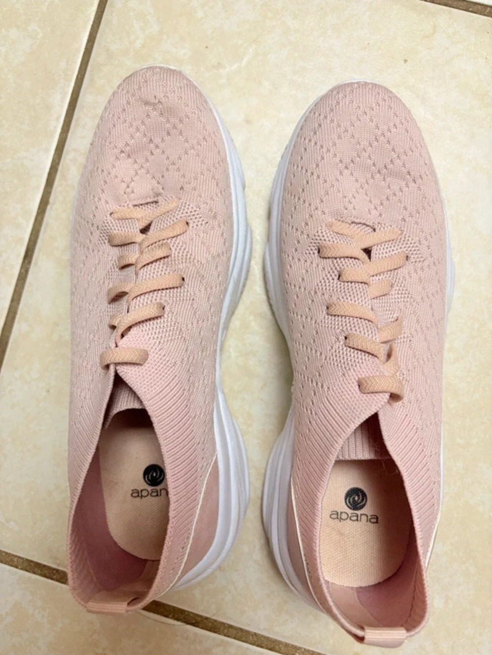 Mesh running shoes - pink - sz 9